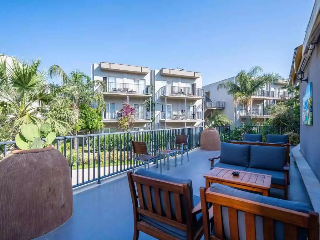 بدروم بیچ ریزورت